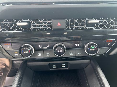Used 2023 Honda Accord EX-L image 18