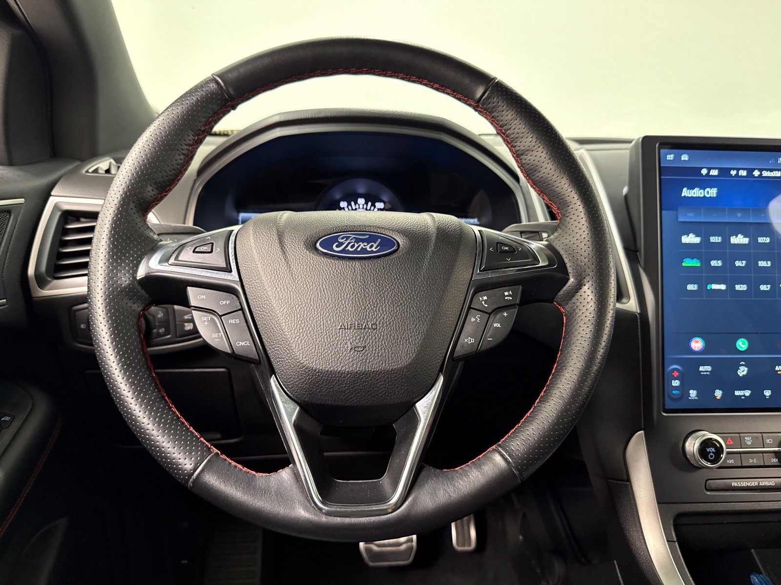 Used 2022 Ford Edge ST-Line AWD/4WD image 23