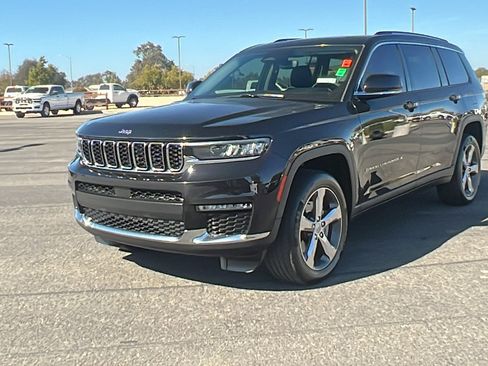 Used 2021 Jeep Grand Cherokee L Limited image 7