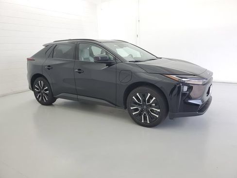Used 2026 Toyota bZ FWD image 4
