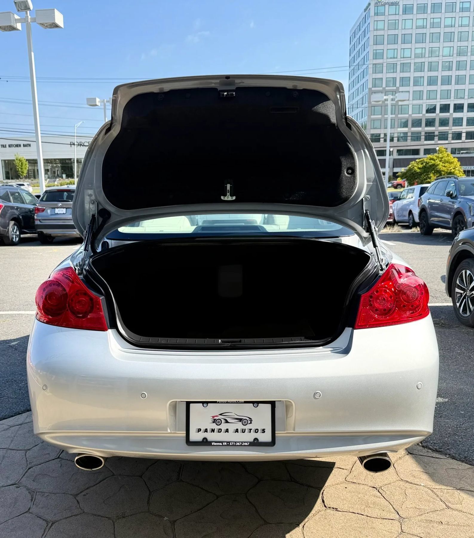 Used 2010 INFINITI G37 Journey w/ Premium Pkg RWD image 45