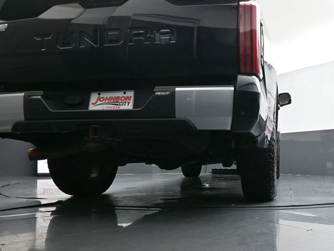 Used 2022 Toyota Tundra Limited image 40