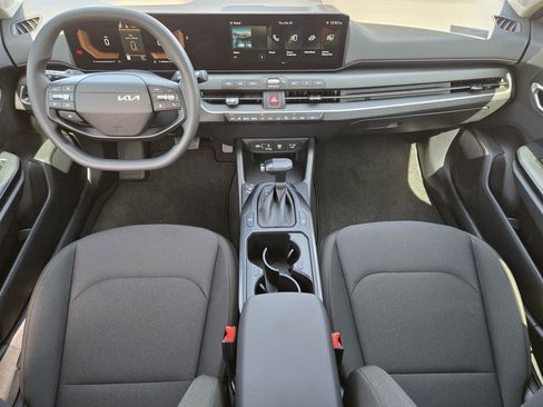 New 2026 Kia K4 LXS image 18