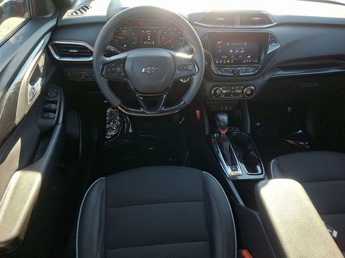 Used 2023 Chevrolet TrailBlazer RS w/ Convenience Package image 11