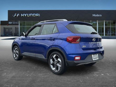 Certified 2023 Hyundai Venue Limited image 4