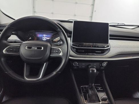 Used 2022 Jeep Compass Latitude AWD/4WD image 12