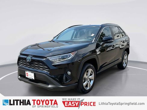 Certified 2021 Toyota RAV4 XLE Premium AWD/4WD image 1