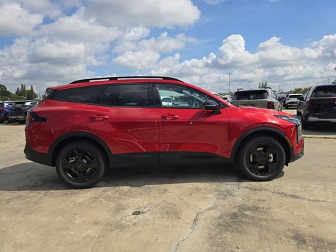 New 2026 Kia Sportage X-Line w/ X-Line Technology Package AWD/4WD image 9