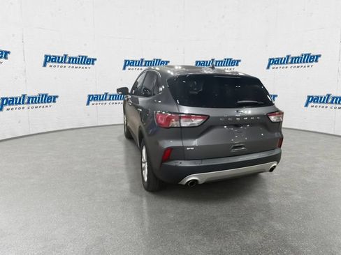 Used 2021 Ford Escape SE FWD image 8