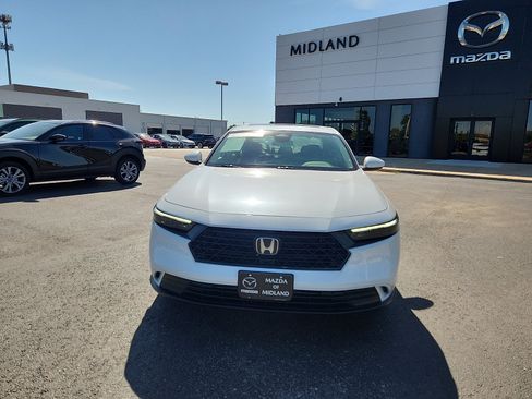 Used 2024 Honda Accord EX image 2