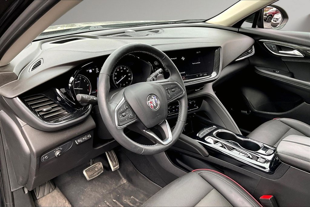 Used 2022 Buick Envision Essence w/ Technology Package I FWD image 17