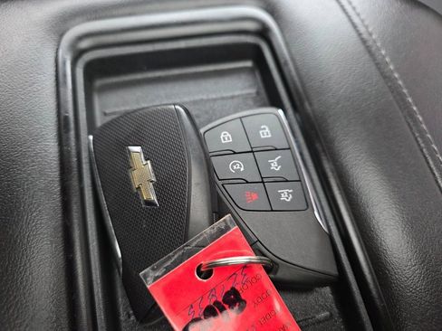 Used 2021 Chevrolet Tahoe Z71 w/ Luxury Package image 32