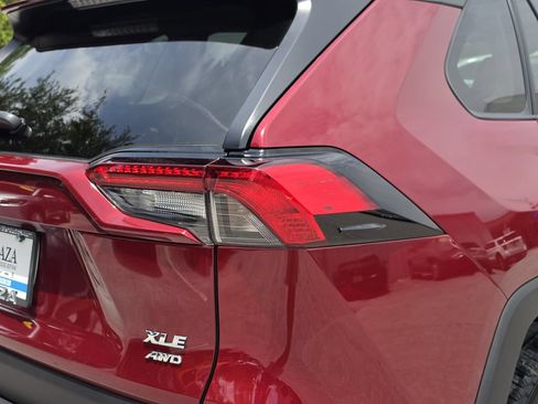 Used 2025 Toyota RAV4 XLE Premium AWD/4WD image 8