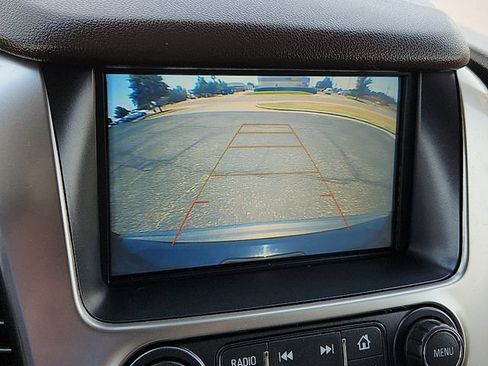 Used 2018 Chevrolet Tahoe LT w/ LT Signature Package RWD image 19
