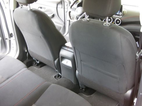 Used 2025 Nissan Sentra SR FWD image 33