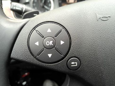 Used 2012 Mercedes-Benz E 350 4MATIC image 33