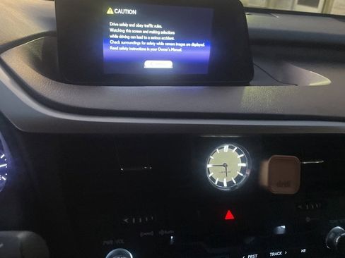 Used 2018 Lexus RX 350L FWD image 9