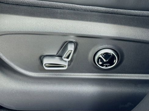 Used 2025 Maserati Grecale GT AWD/4WD image 19