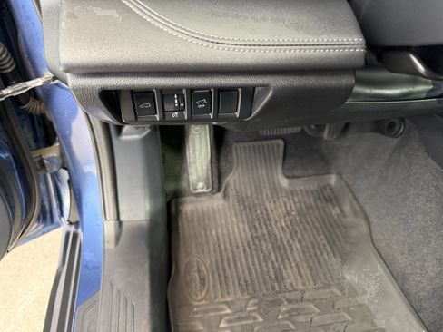 Used 2021 Subaru Outback Limited XT image 27