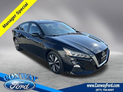 Used 2022 Nissan Altima 2.5 SV