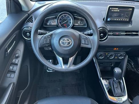 Used 2018 Toyota Yaris iA FWD image 16
