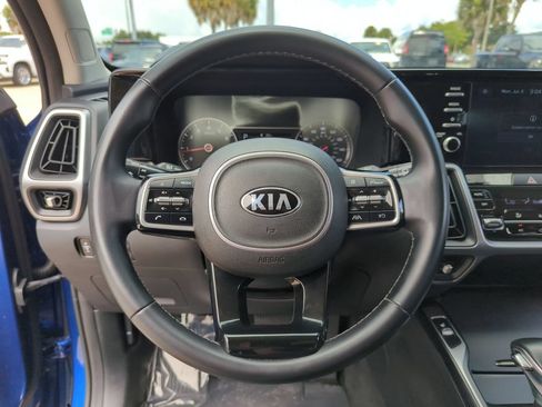 Used 2021 Kia Sorento S FWD image 10
