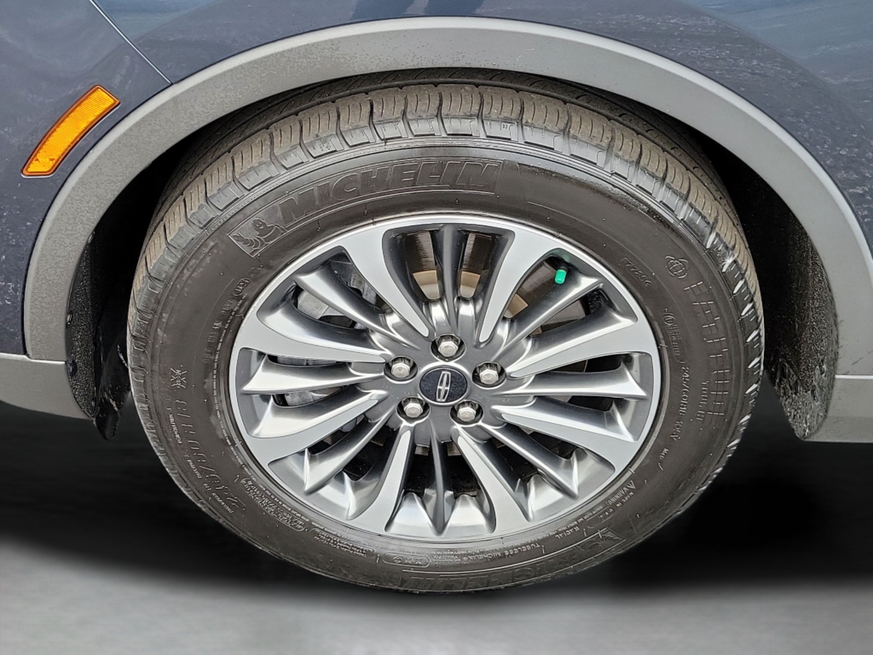 Used 2022 Lincoln Nautilus Reserve w/ Luxury Package FWD image 30