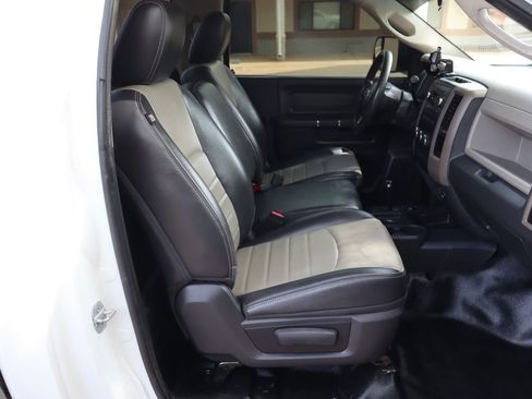 Used 2012 RAM 3500 ST w/ Chrome Appearance Group image 18