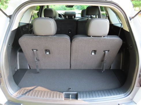 Certified 2023 Kia Sorento S w/ Panoramic Sunroof Package AWD/4WD image 20
