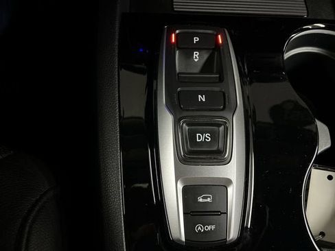 Used 2021 Honda Pilot Elite image 16