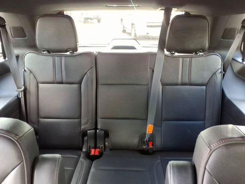 Used 2021 Chevrolet Tahoe RST w/ Luxury Package RWD image 13