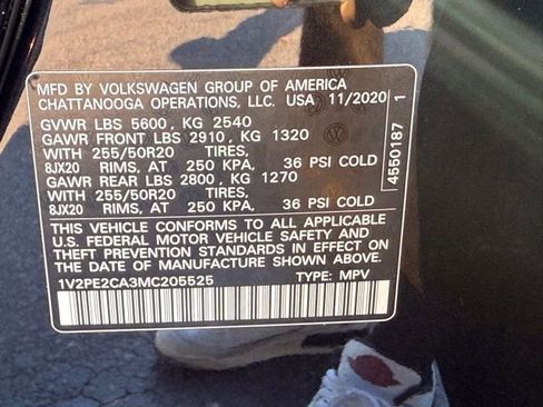 Used 2021 Volkswagen Atlas Cross Sport SE image 27