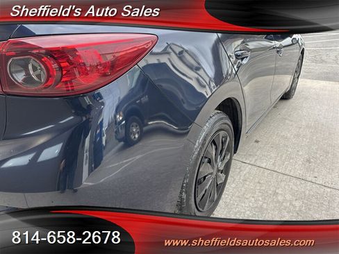 Used 2018 MAZDA MAZDA3 Sport image 20