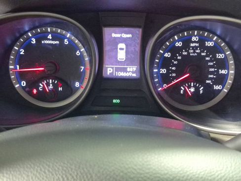 Used 2013 Hyundai Santa Fe Sport w/ Popular Equipment Pkg FWD image 14