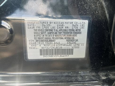 Used 2025 Nissan Versa SV FWD image 22
