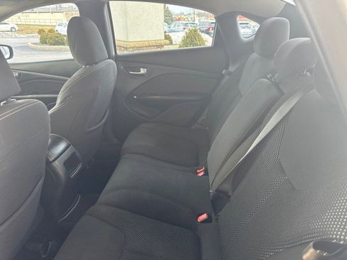 Used 2015 Dodge Dart SXT image 7