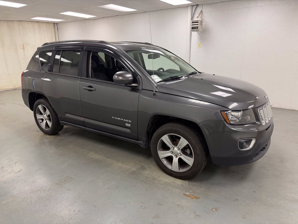 Used 2016 Jeep Compass High Altitude FWD image 7
