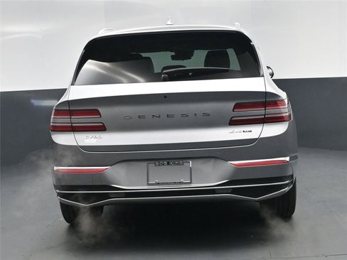 Used 2025 Genesis GV80 3.5T Prestige image 23