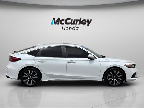 Certified 2024 Honda Civic EX-L image 2