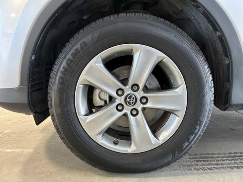 Used 2015 Toyota RAV4 XLE image 19