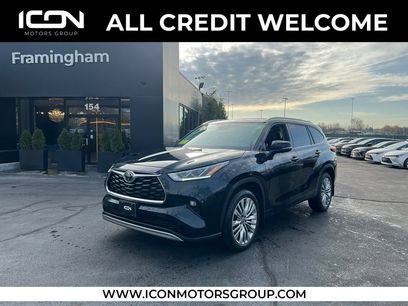Used 2023 Toyota Highlander Platinum