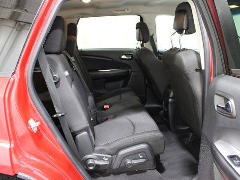 Used 2018 Dodge Journey SE FWD image 20