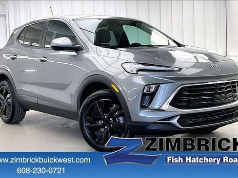 Certified 2024 Buick Encore GX Preferred AWD/4WD image 1
