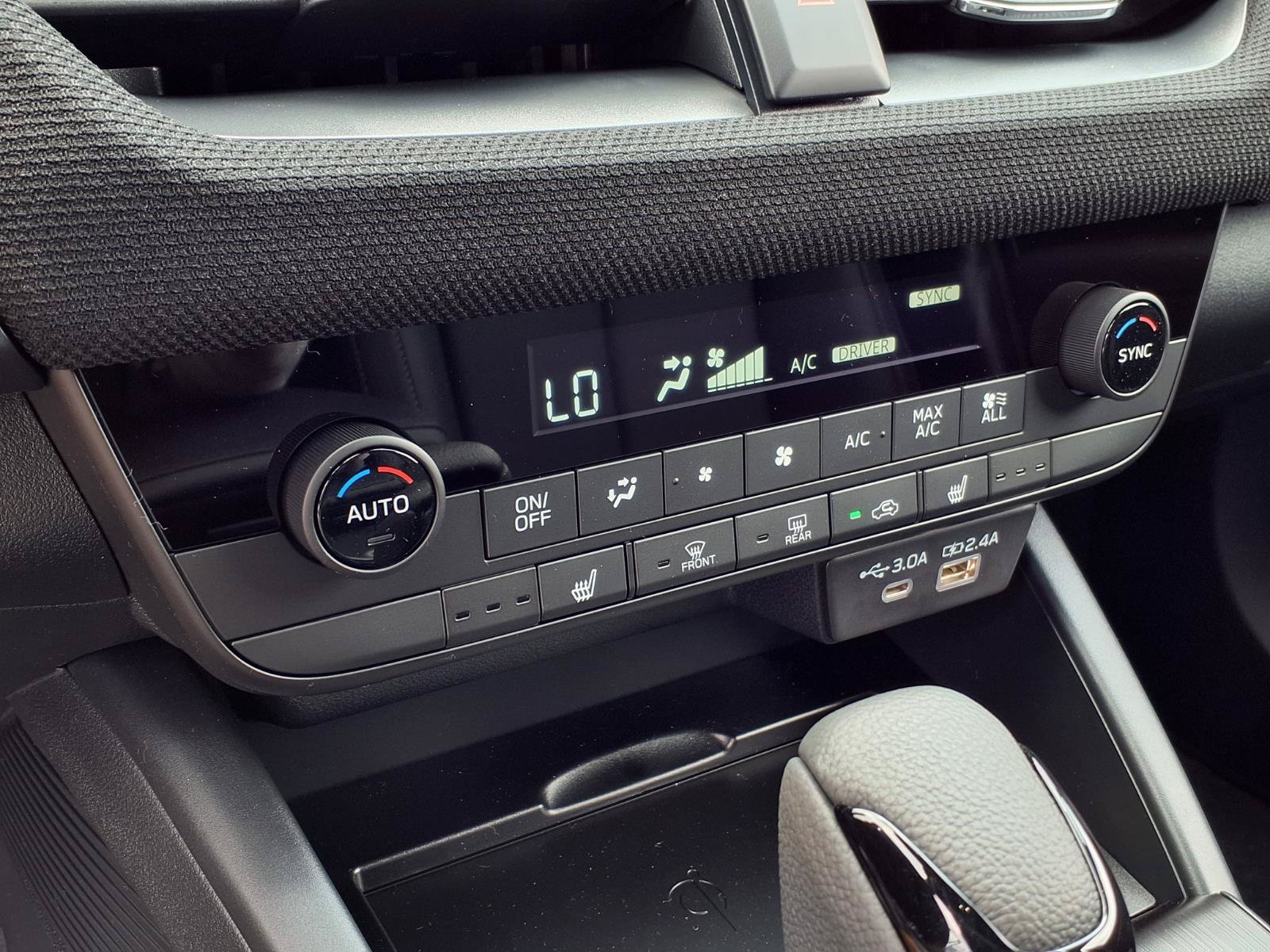 New 2026 Subaru Outback Limited AWD/4WD image 4