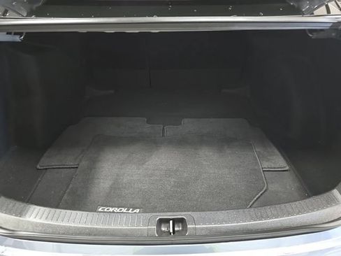 Used 2022 Toyota Corolla LE FWD image 15