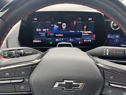 Used 2024 Chevrolet Equinox EV RS AWD/4WD image 23