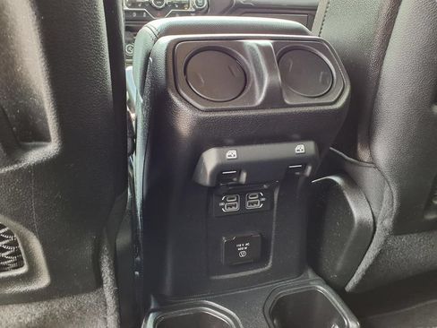 Used 2021 Jeep Gladiator Rubicon w/ Cold Weather Group AWD/4WD image 23