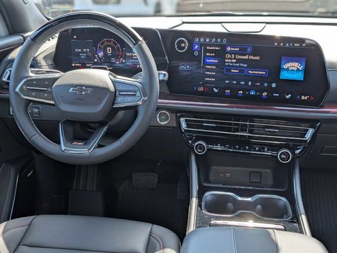 New 2026 Chevrolet Traverse Z71 w/ Enhanced Driving Package AWD/4WD image 5