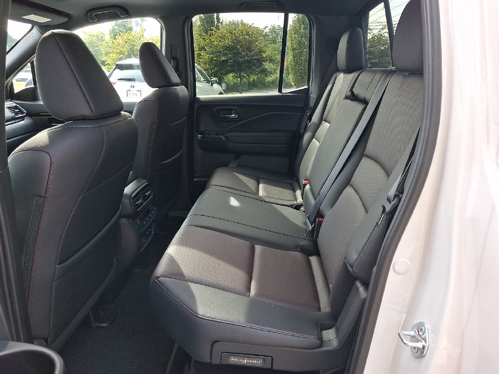 Used 2024 Honda Ridgeline Black Edition image 10