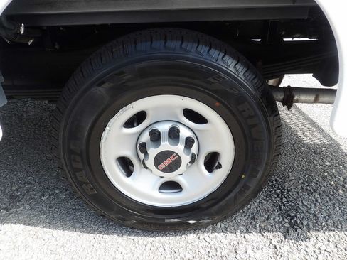Used 2020 GMC Savana 3500 w/ Power Convenience Package RWD image 56
